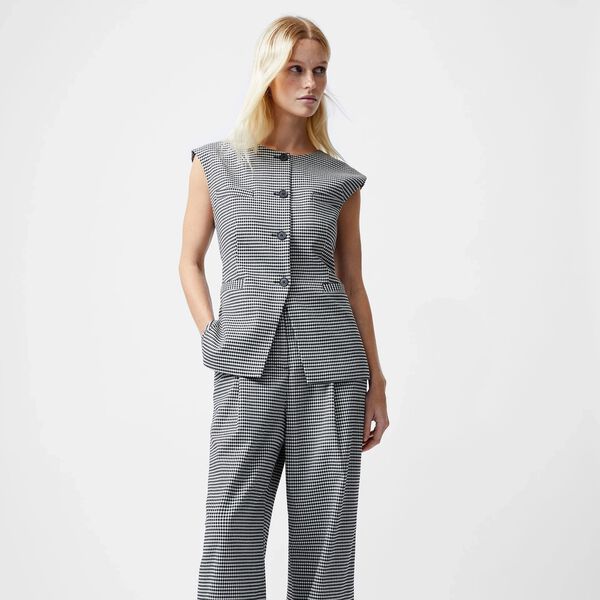 HOLDEN HOUNDSTOOTH WAISTCOAT,  black/ecru, French Connection