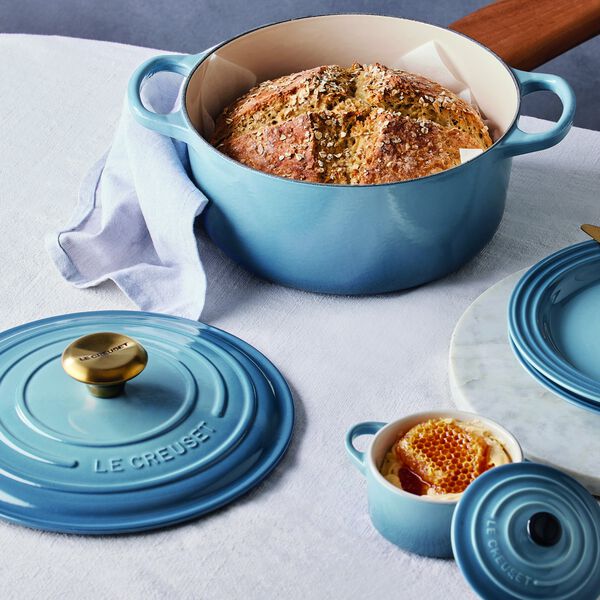Signature st&oslash;pejern rund gryte &Oslash; 24 cm, chambray, Le Creuset