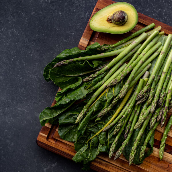 Skj&aelig;rebrett med saftrille Stort, TeakHaus