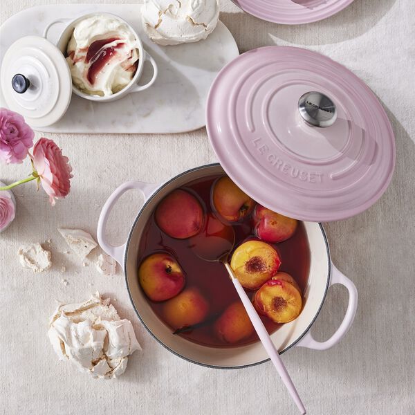Signature st&oslash;pejern rund gryte &Oslash; 24 cm, shell pink, Le Creuset