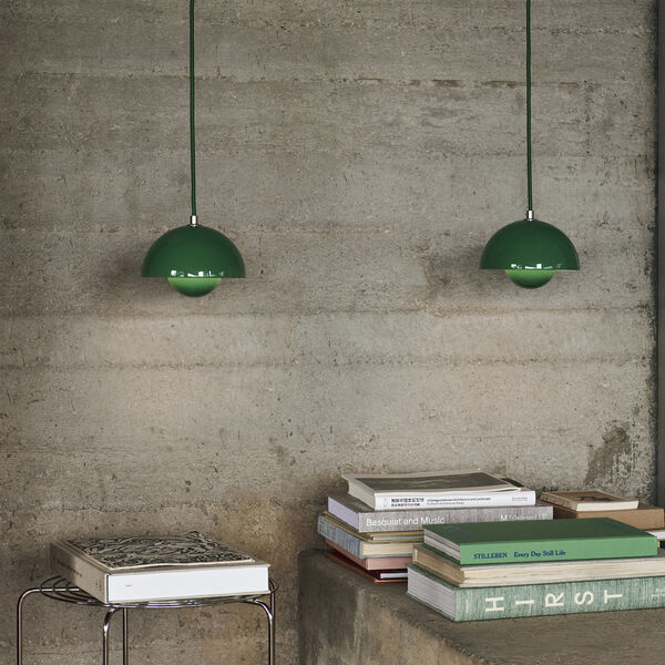 Flowerpot VP10 pendel, signal green, &Tradition
