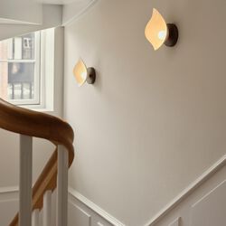 Florii 1 Wall Lamp, dark bronze Florii 1 Wall Lamp, dark bronze, Nuura