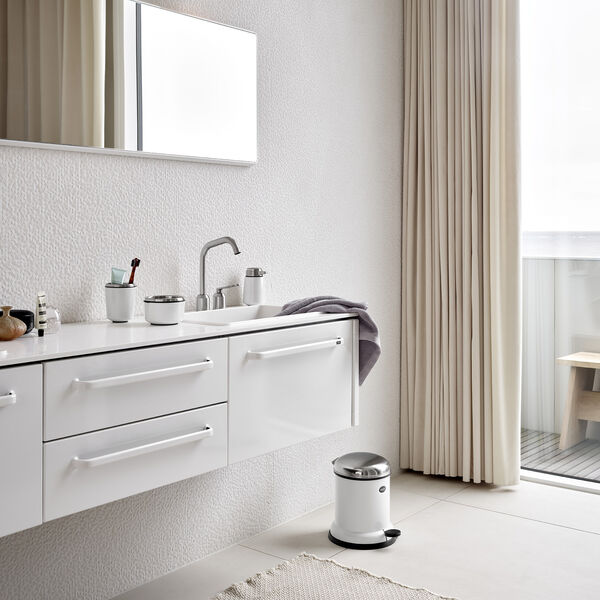 VIPP13 pedalbøtte, hvit, Vipp