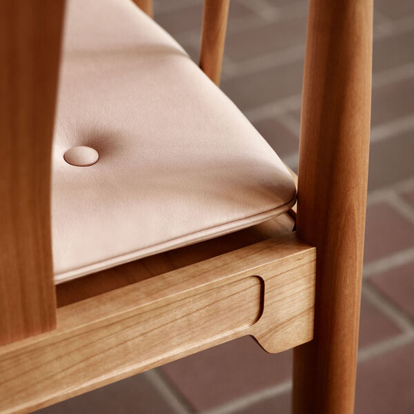 China Chair&trade; 80th Anniversary Edition, oiled cherry/natural, Fritz Hansen