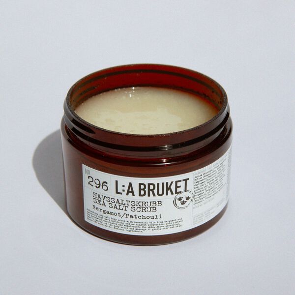 No. 063 havsaltskrubb, bergamot/patouli, L:a Bruket