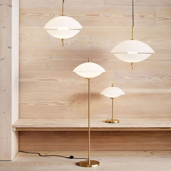 Clam™ Table Lamp, opal/brass, Fritz Hansen