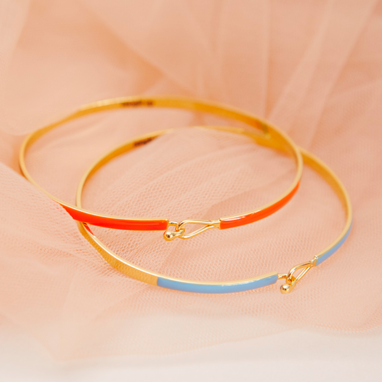 bangle up